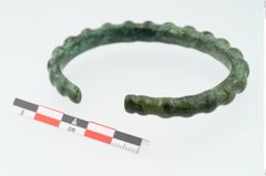 Foto von Bronzeknotenarmreif (NHMW-PRAE-025586)
